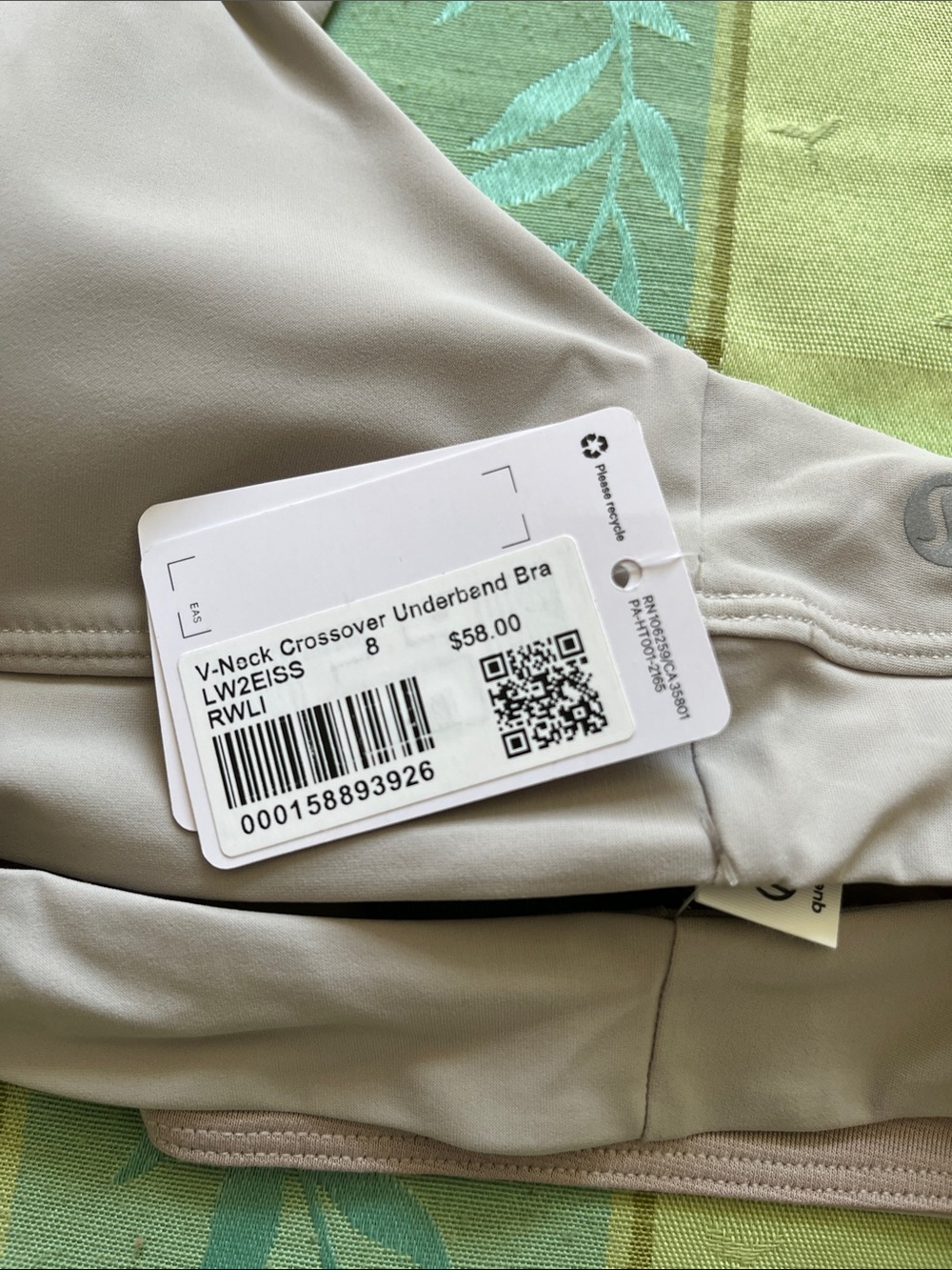 🆕 Lululemon V-neck Crossover Underband Bra in Raw Linen, size 8 - Picture 5 of 5